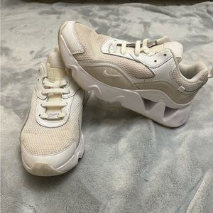 Nike Ryz 365 white